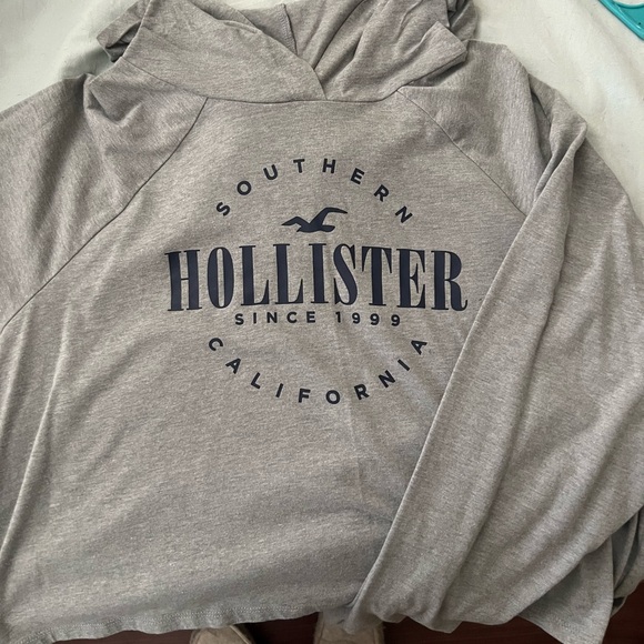 Hollister Long sleeve - Picture 1 of 2